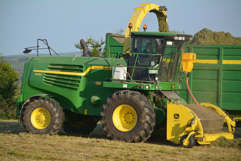 John Deere 7480i